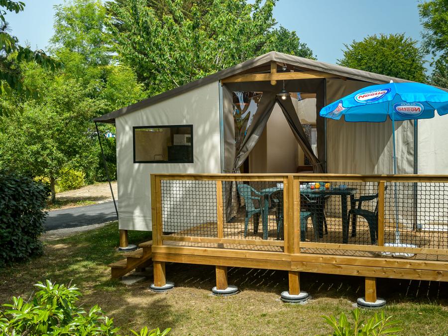 Tente en toile et en bois 4 personnes - C- Tente Lodge Mana 2 chambres 22m² 0
