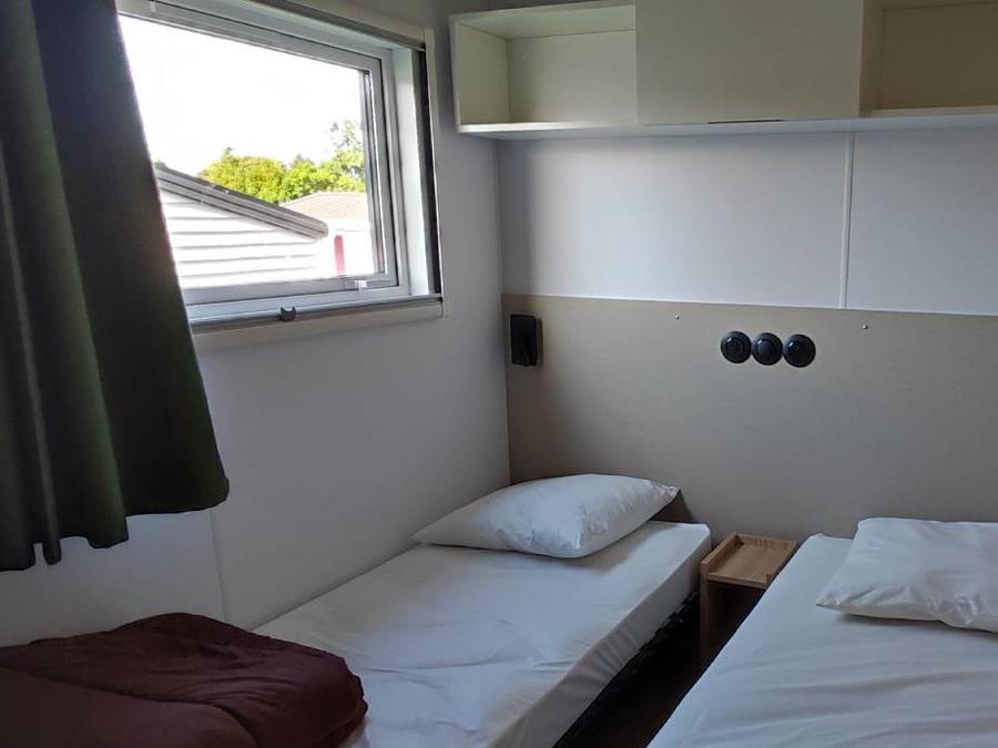 Mobilhome 6 personnes - C-Méditerranée climatisé - 3 chambres - 2 salles d'eau - 38m² 4
