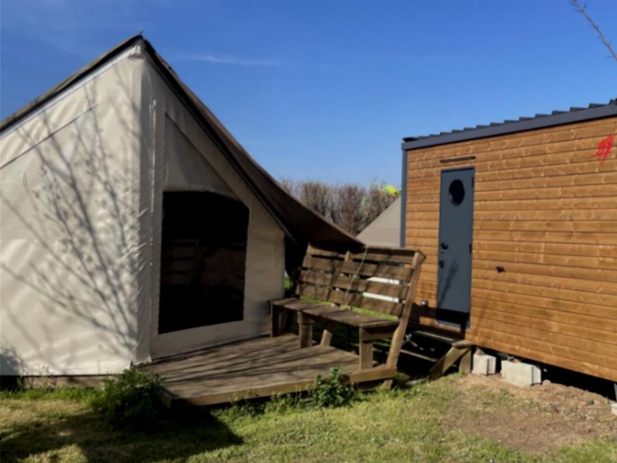 Tente en toile et en bois 4 personnes - LODGE SAHARI avec sanitaire privatif 6