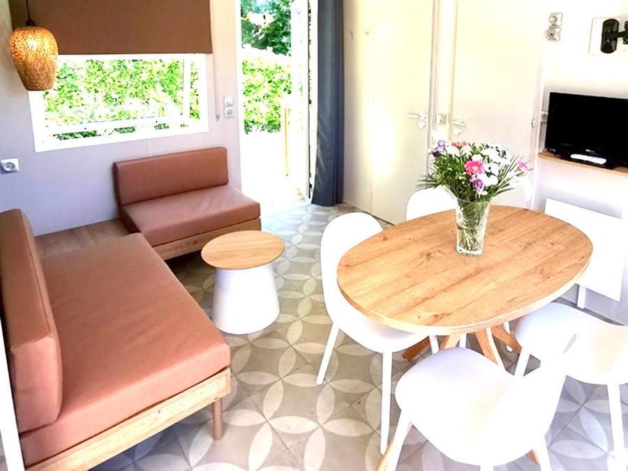 Mobilhome 4 personnes - Mobil-home Côté Jardin - 2 chambres + terrasse + TV + SPA 4