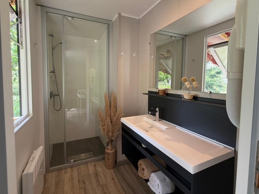 Mobilhome 4 personnes - Hortensia - 2 chambres + terrasse semi-couverte 5