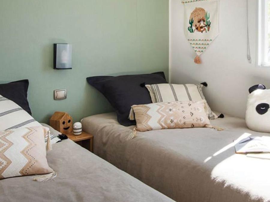 Mobilhome 4 personnes - Rhodos Grand Confort - 2 chambres + terrasse semi-couverte 5