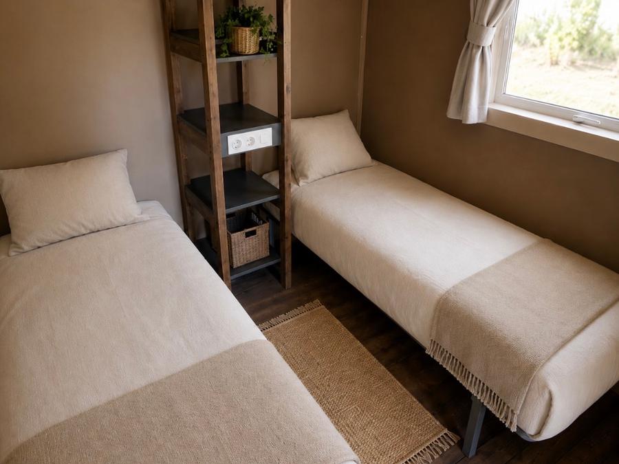 Tente en toile et en bois 4 personnes - Tente Lodge - 2 chambres + terrasse - avec sanitaires 5