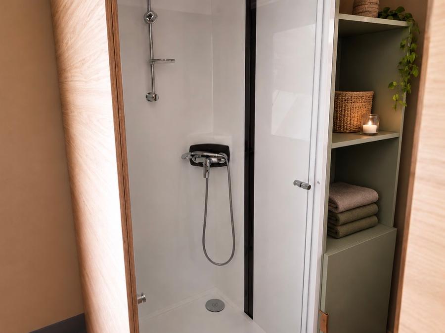 Tente en toile et en bois 4 personnes - Tente Lodge - 2 chambres + terrasse - avec sanitaires 6