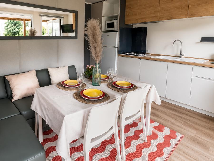 Mobilhome 4 personnes - Living - 2 chambres + terrasse intégrée 2