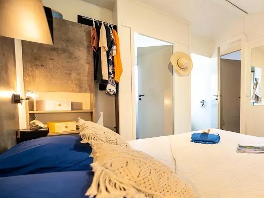 Mobilhome 4 personnes - Duo Premium 3 Pièces 4 Personnes Jacuzzi + Climatisé + TV 6