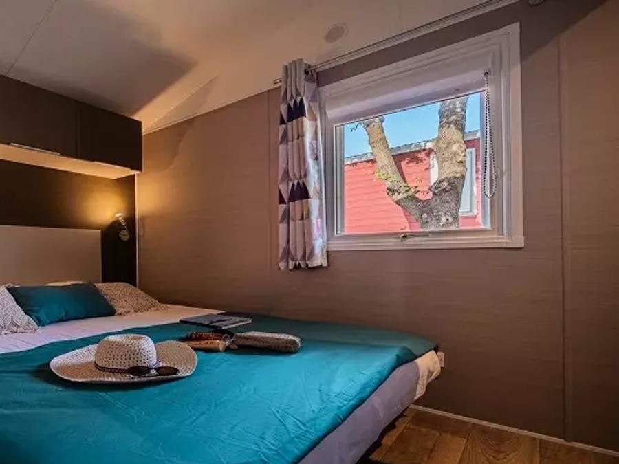 Mobilhome 6 personnes - Trio Premium 4 Pièces 6 Personnes Jacuzzi + Climatisé + TV 4