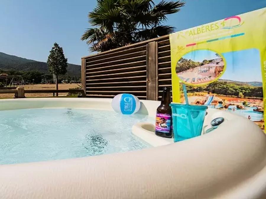 Mobilhome 6 personnes - Trio Premium 4 Pièces 6 Personnes Jacuzzi + Climatisé + TV 13
