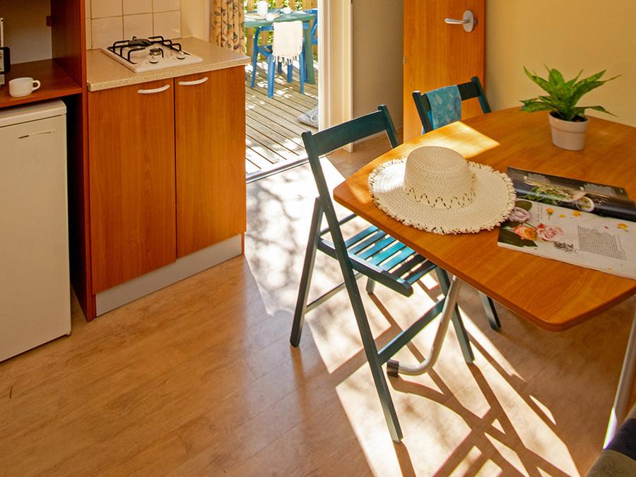 Mobilhome 6 personnes - (SANS SANITAIRES) 2