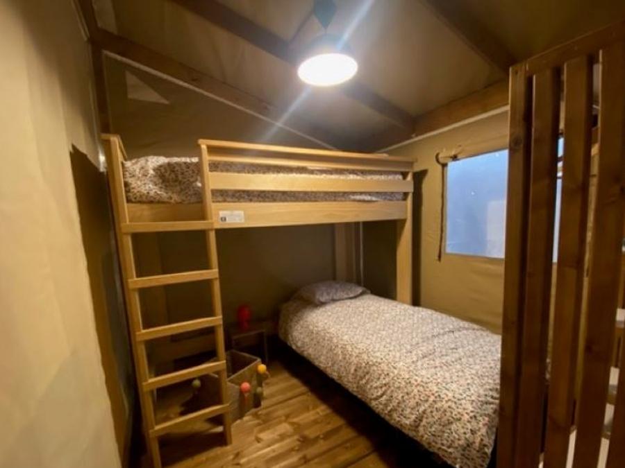 Tente en toile et en bois 4 personnes - LODGE sans sanitaires 2