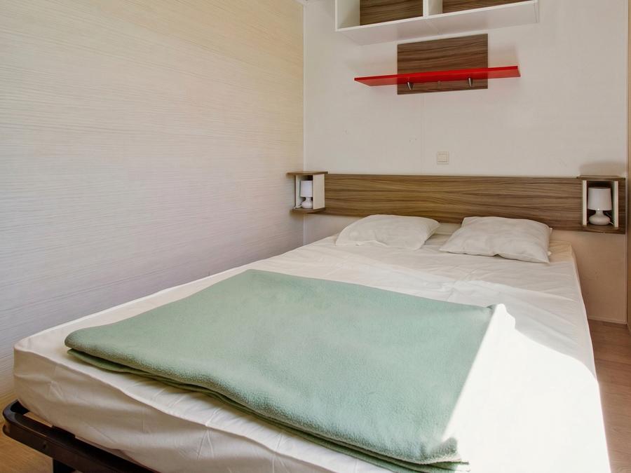 Mobilhome 8 personnes - Classique - TV 4