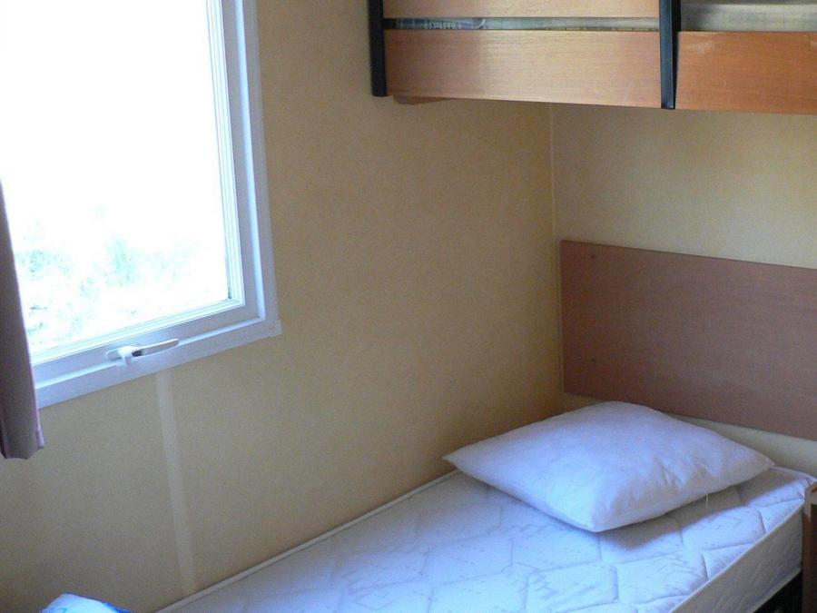 Mobilhome 6 personnes - Titania 4/6 pers 2 ch avec terrasse couverte 2