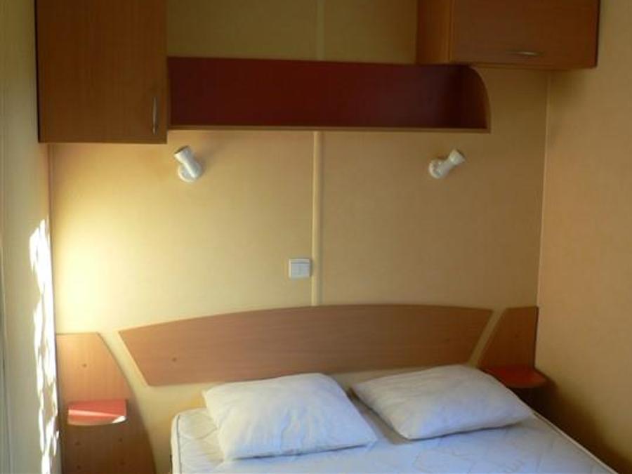 Mobilhome 6 personnes - Titania 4/6 pers 2 ch avec terrasse couverte 4