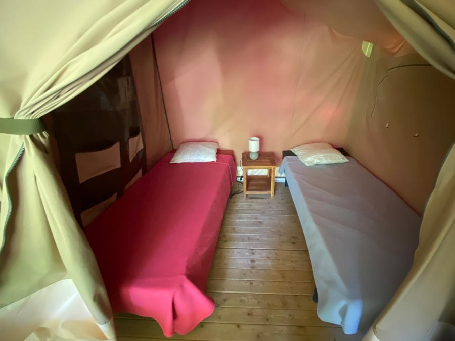 Bungalow toilé 4 personnes - Lodge Victoria Confort + Sans sanitaire 9