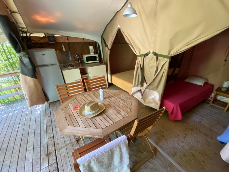 Bungalow toilé 4 personnes - Lodge Victoria Confort + Sans sanitaire 6