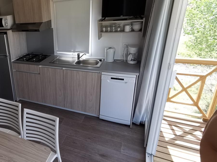 Mobilhome 4 personnes - Premium 33 m² 2 chambres Clim, Tv, lave-vaisselle 2