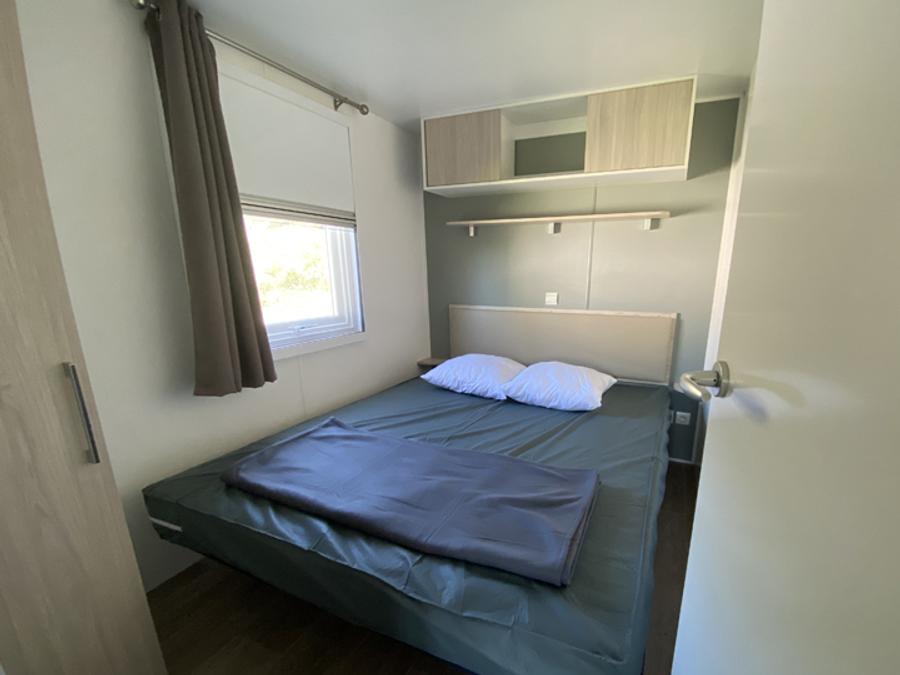 Mobilhome 4 personnes - Premium 33 m² 2 chambres Clim, Tv, lave-vaisselle 7
