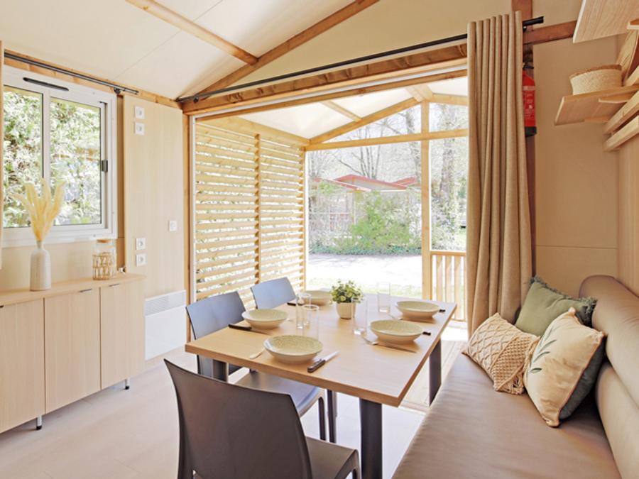 Chalet 5 personnes - NEW : Chalet Premium 37m² dont 12m² de terrasse couverte, 2 chambres, Clim, Tv, lave-vaisselle 2