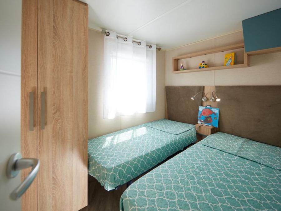 Mobilhome 4 personnes - Mobil-home Luxe 40m² (4p-2ch), Clim, Tv, Lv, lit 160,volets roulants, plancha, Nespresso 5