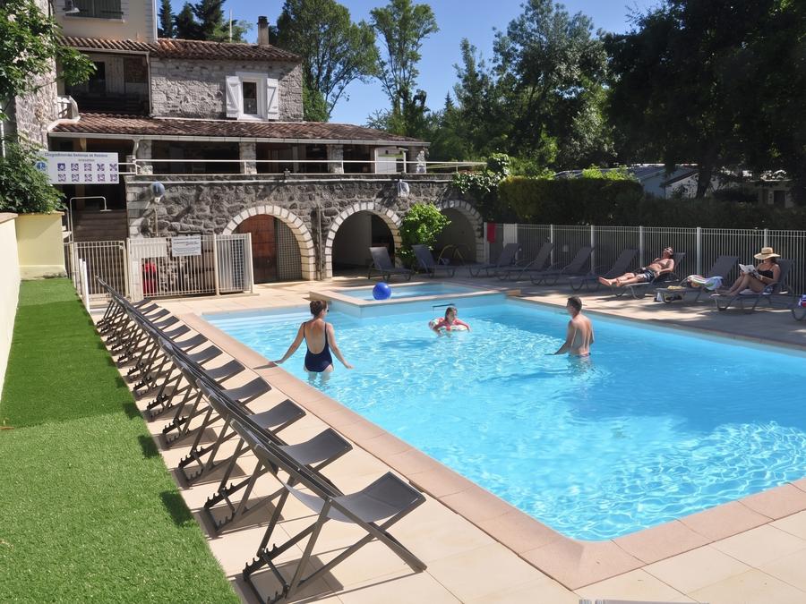 Camping les Rives d'Auzon 3*