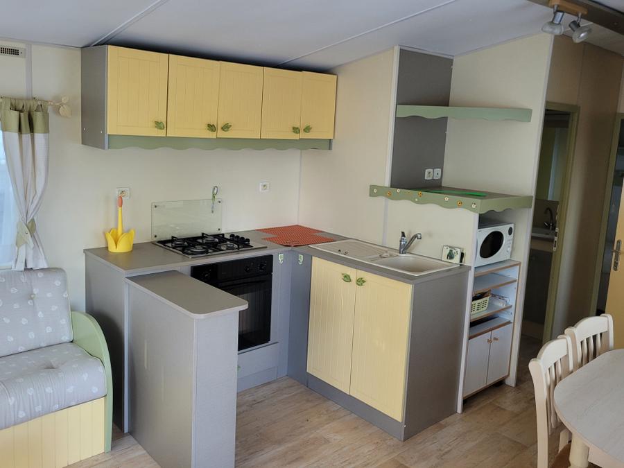 Mobilhome 4 personnes - Confort Supérieur 4p (32m²) avec terrasse couverte, 2 chambres, climatisé 2