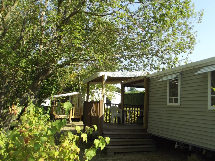 Mobilhome 4 personnes - Confort 4p (27m²) avec terrasse couverte, 2 chambres, climatisé 1