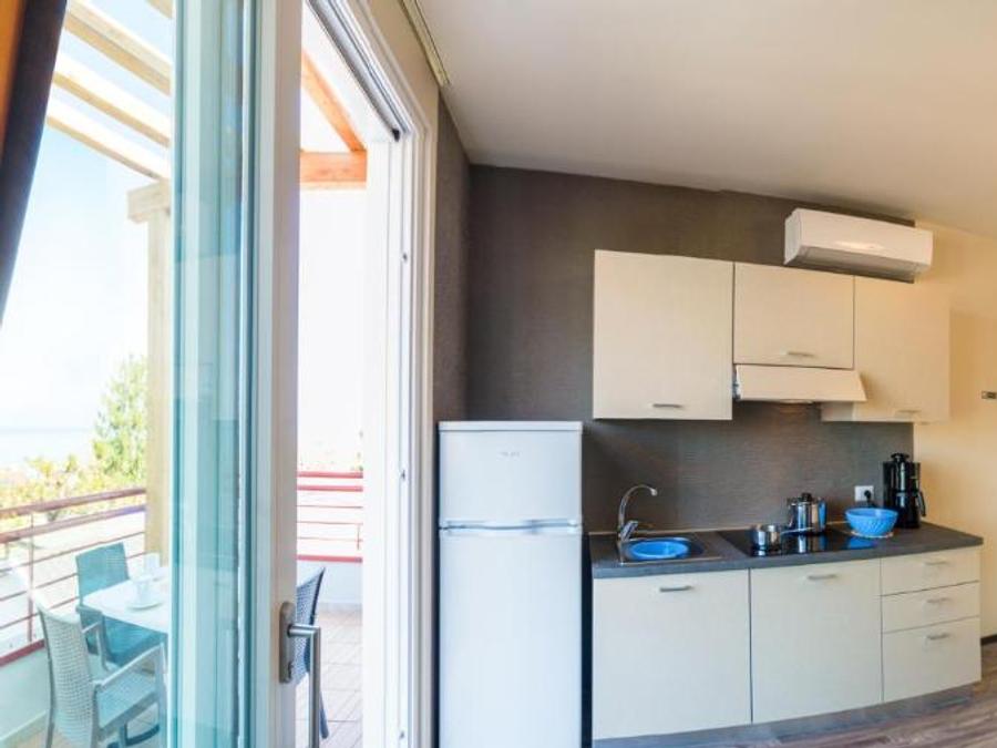 Appartement 2 personnes - supérieur deux pièces avec vue sur le lac 3