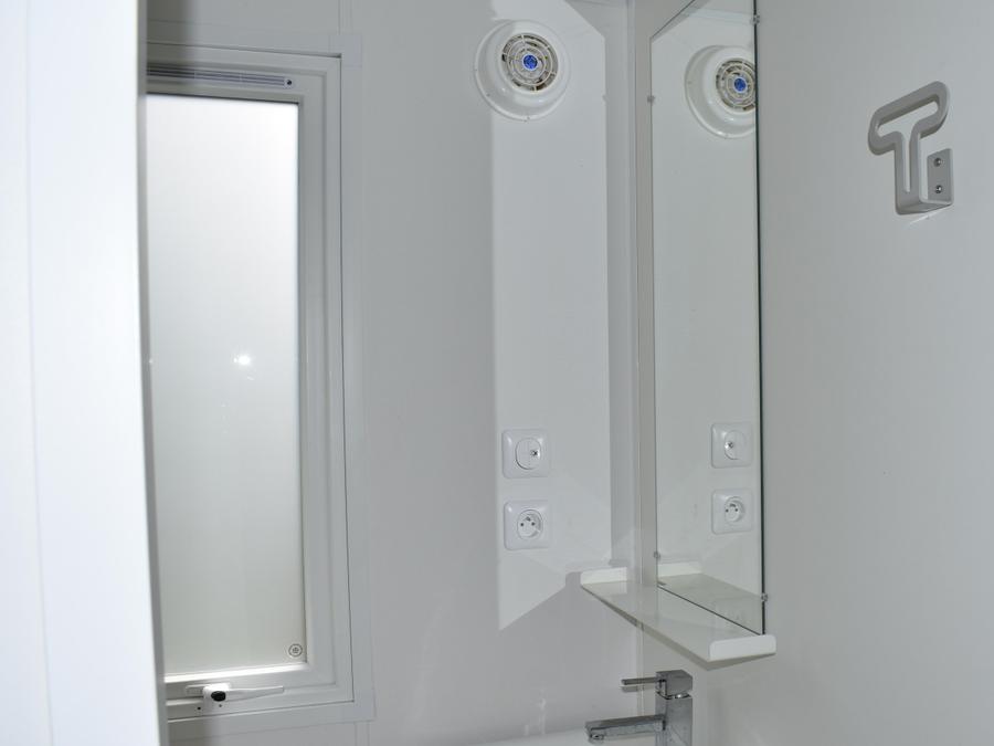 Mobilhome 4 personnes - Mobil home Panama 32m² (23m² +9m² de terrasse) - 2 chambres 4 pers 6