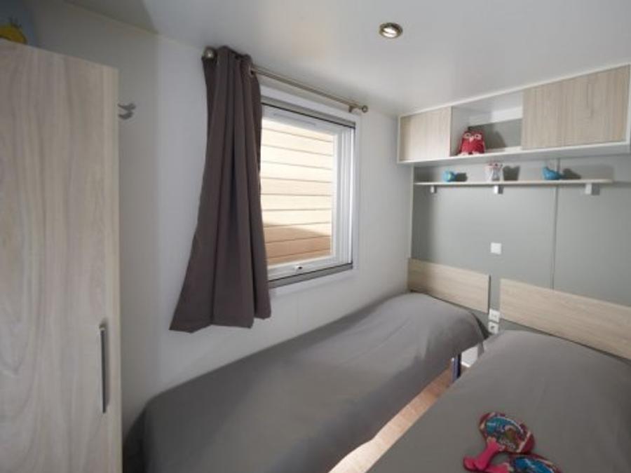 Mobilhome 4 personnes - Mobilhome Evolution 45m² (24m²+21m² de terrasse)- 2 chambres 4 pers 6