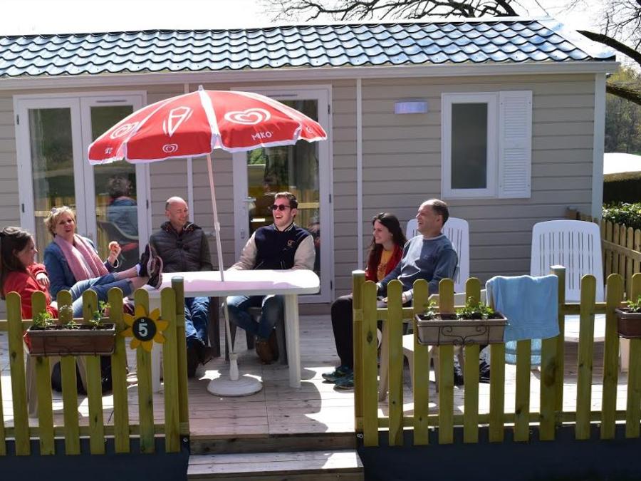 Mobilhome 4 personnes - Mobilhome Evolution 45m² (24m²+21m² de terrasse)- 2 chambres 4 pers 1