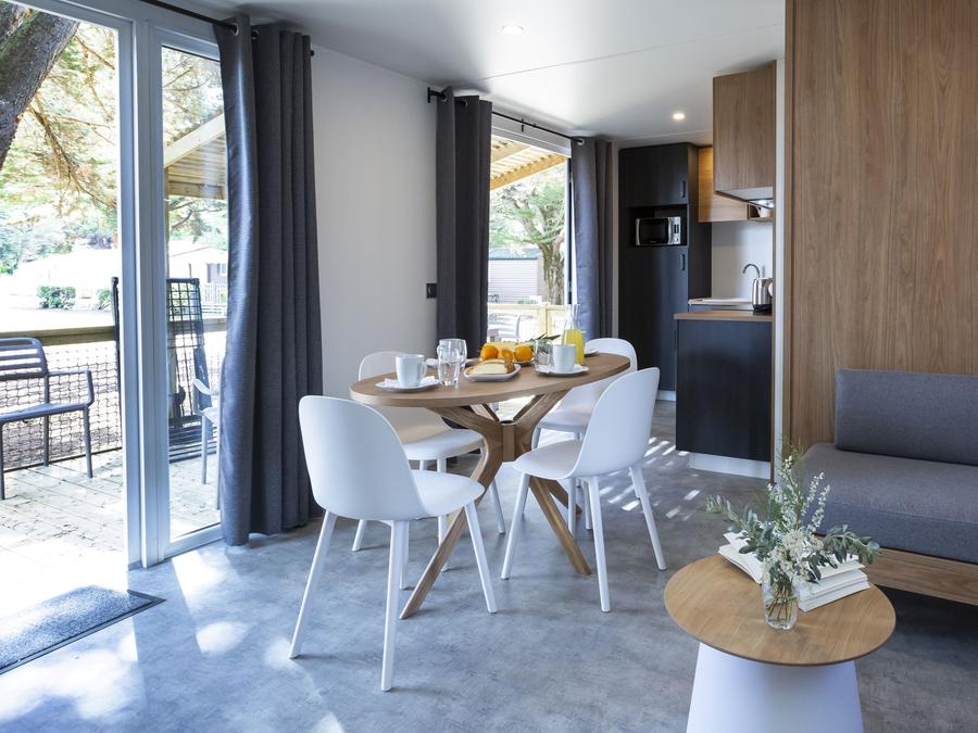 Mobilhome 4 personnes - Premium 30m² (2 chambres - 4 pers.) + terrasse + TV + draps et serviettes 2