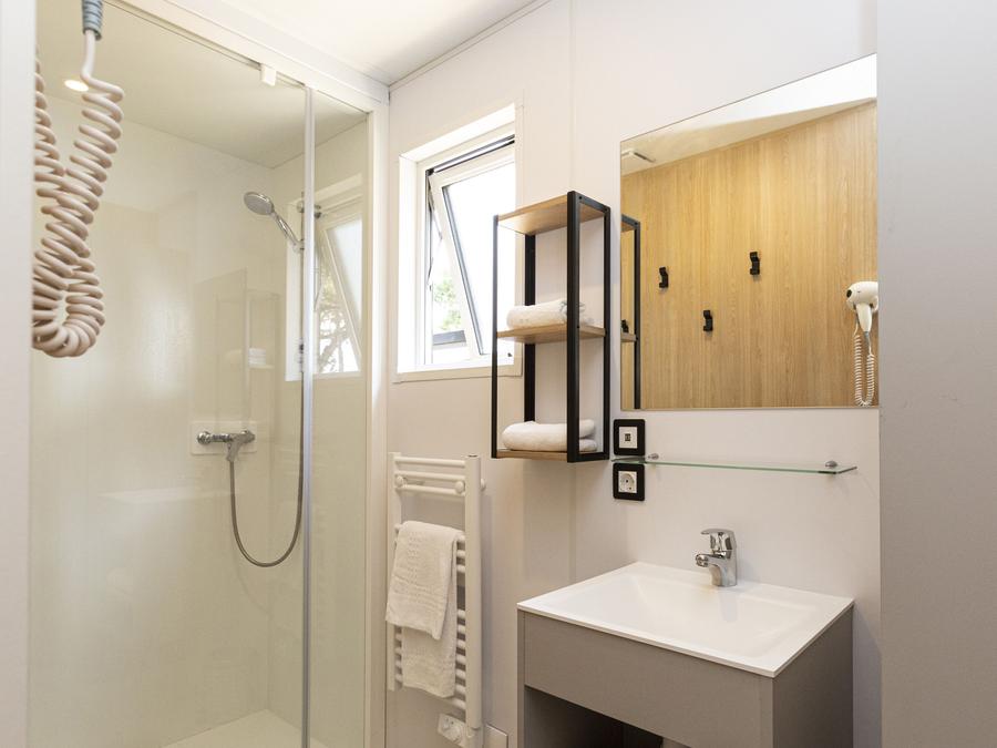 Mobilhome 4 personnes - Mobil-Home Premium 30m² (2 chambres - 4 pers.) + terrasse + TV + draps et serviettes + CLIM - 7nuits 8