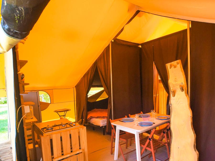 Tente 6 personnes - CEZALLIER 7