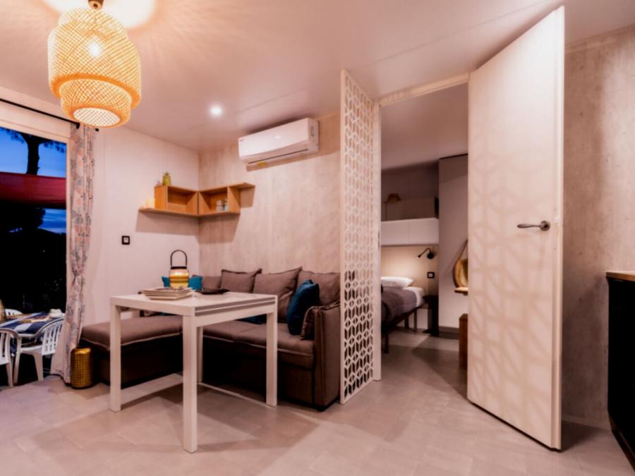 Mobilhome 4 personnes - Privilège P2 2 chambres 2 SDB JACUZZI GARDEN 3