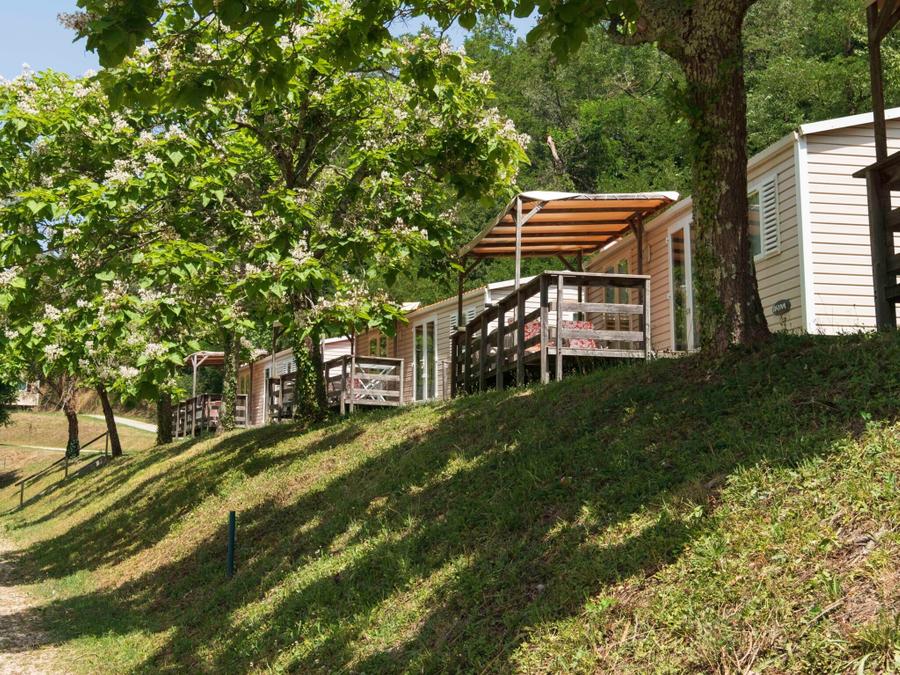 Mobilhome 6 personnes - Standard 32m² - 3ch - Terrasse couverte - TV - Climatisation 6