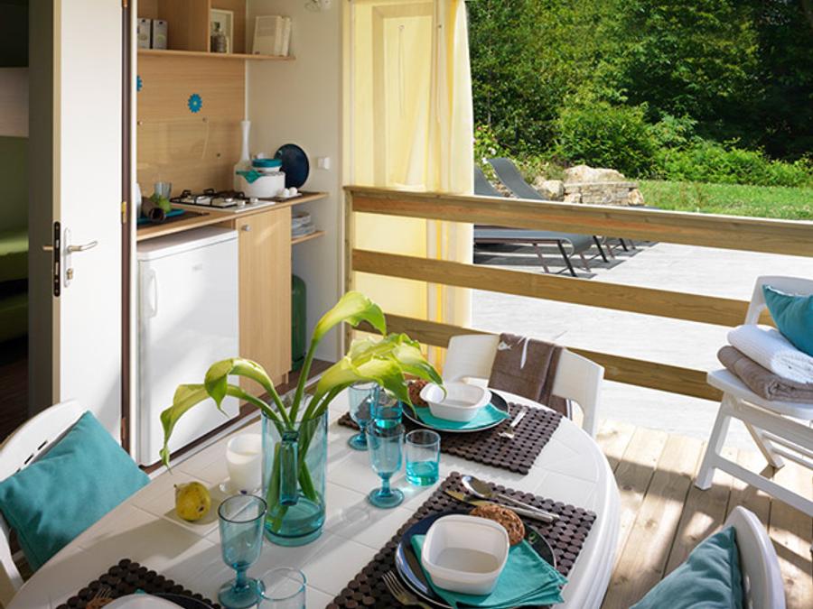 Mobilhome 4 personnes - 30m² - Standard - 2 chambres - terrasse semi-couverte - TV - Clim 4 pers. 5