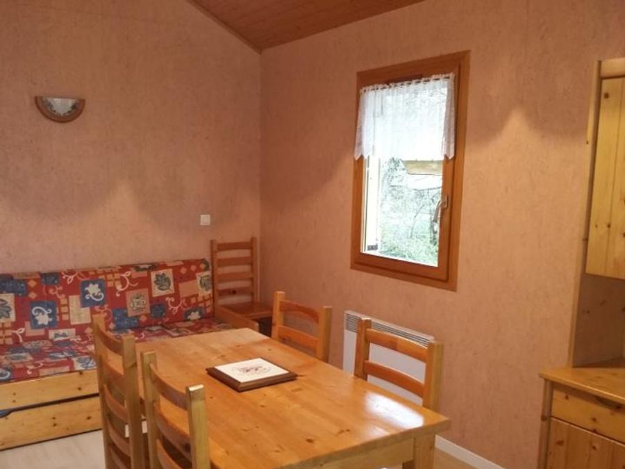 Chalet 6 personnes - Chalet 2 chambres à la semaine- arrivée à partir de 16H 2/6 pers 1