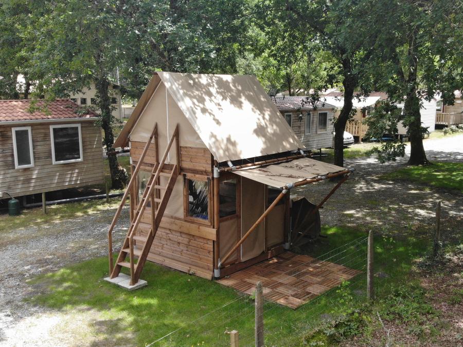 Tente en toile et en bois 2 personnes - BIVOUAC (Sans sanitaires) Animaux non admis 0