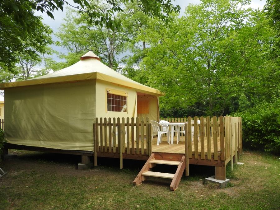 Bungalow toilé 5 personnes - SANS SANITAIRES 0
