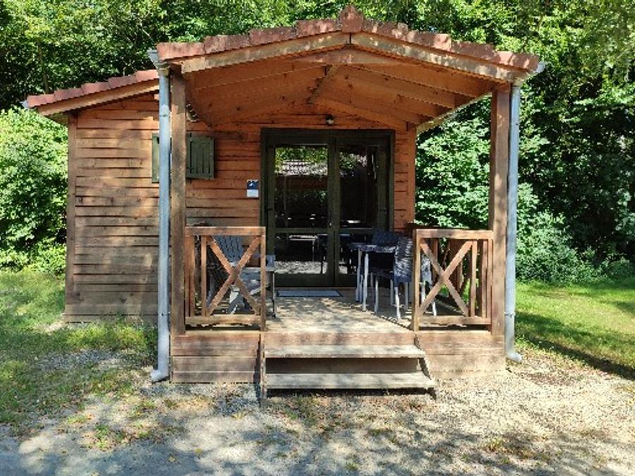 Chalet 4 personnes - Chalet CONFORT Nelia 23 m² (1 chambre) + terrasse couverte de 8 m² + clim reversible(045) + TV 2/4 pers 6