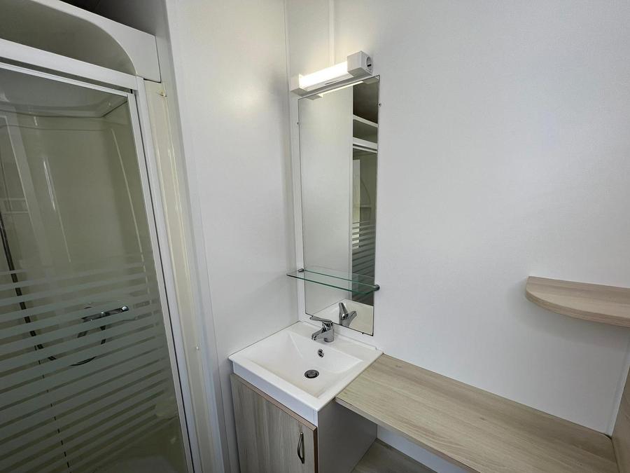 Mobilhome 6 personnes - Mobil home Bermudes Confort 30m² (3 chambres) + terrasse semi couverte de 18 m² + TV 6 pers 11