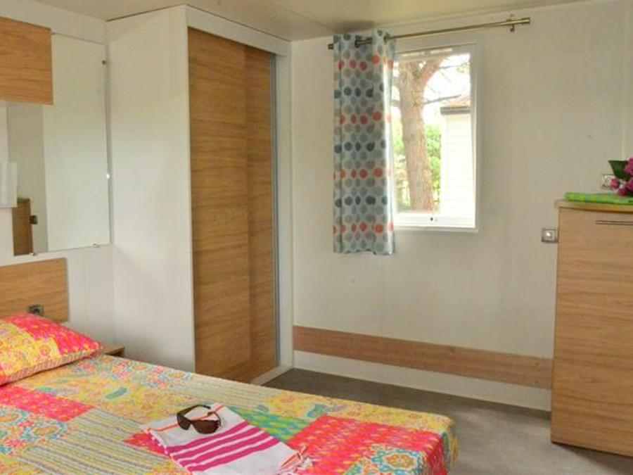Mobilhome 4 personnes - LE LIFE CLIMATISE 2 chambres - adapté aux personnes à mobilité réduite 1