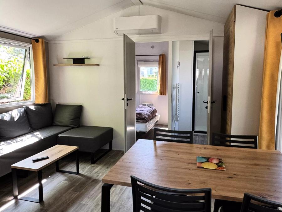 Mobilhome 4 personnes - Authentique 3 Pièces 4 Personnes Climatisé + TV 4
