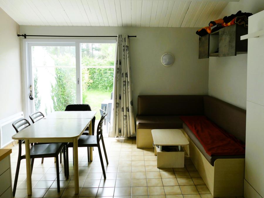 Studio 4 personnes - TV - PLANCHA 4