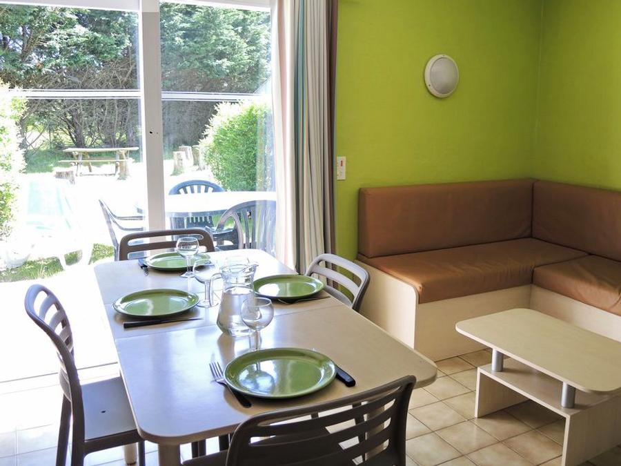Studio 4 personnes - TV - PLANCHA 1