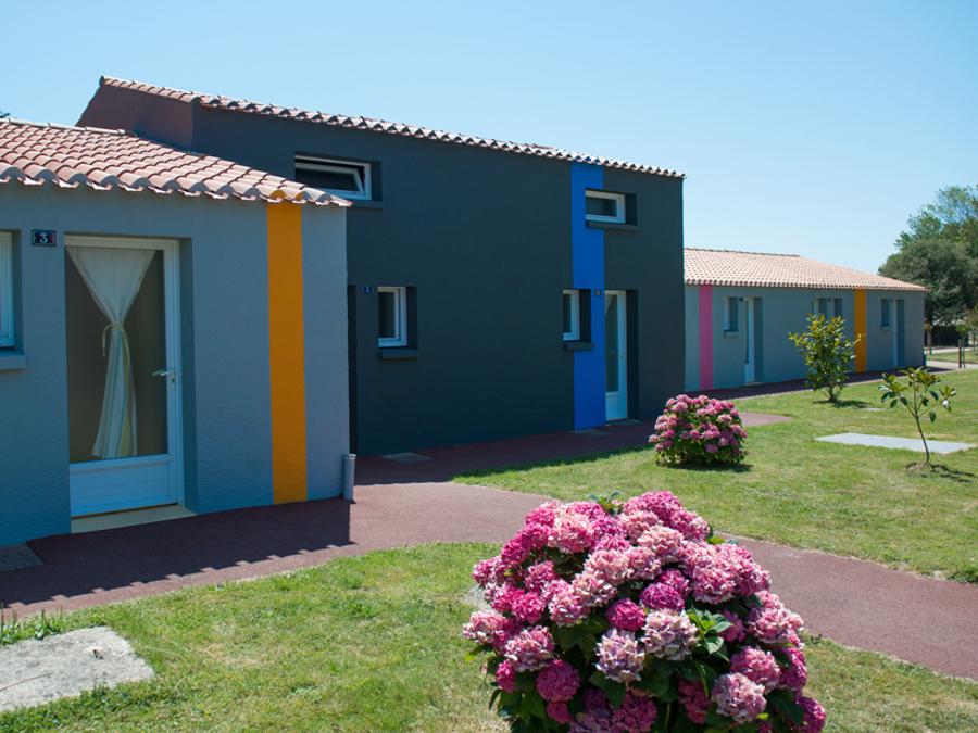 Studio 4 personnes - TV - PLANCHA 14