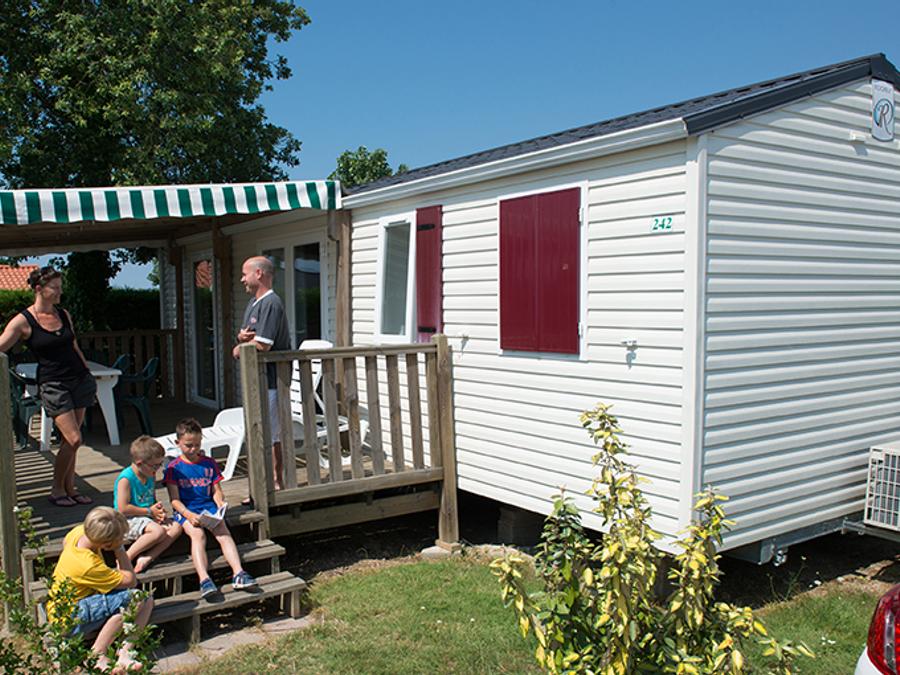 Mobilhome 8 personnes - FEERIQUE - TV - PLANCHA 0