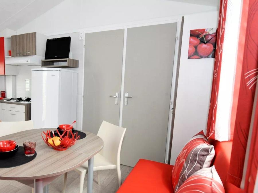 Mobilhome 5 personnes - Authentique 3 Pièces 4/5 Personnes + TV 4