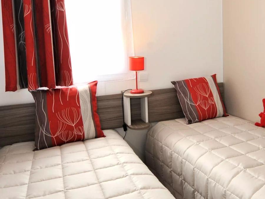Mobilhome 5 personnes - Authentique 3 Pièces 4/5 Personnes + TV 5