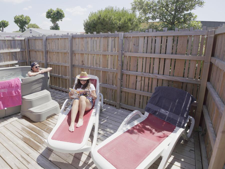 Mobilhome 8 personnes - Gamme Quattro Premium Jacuzzi 1